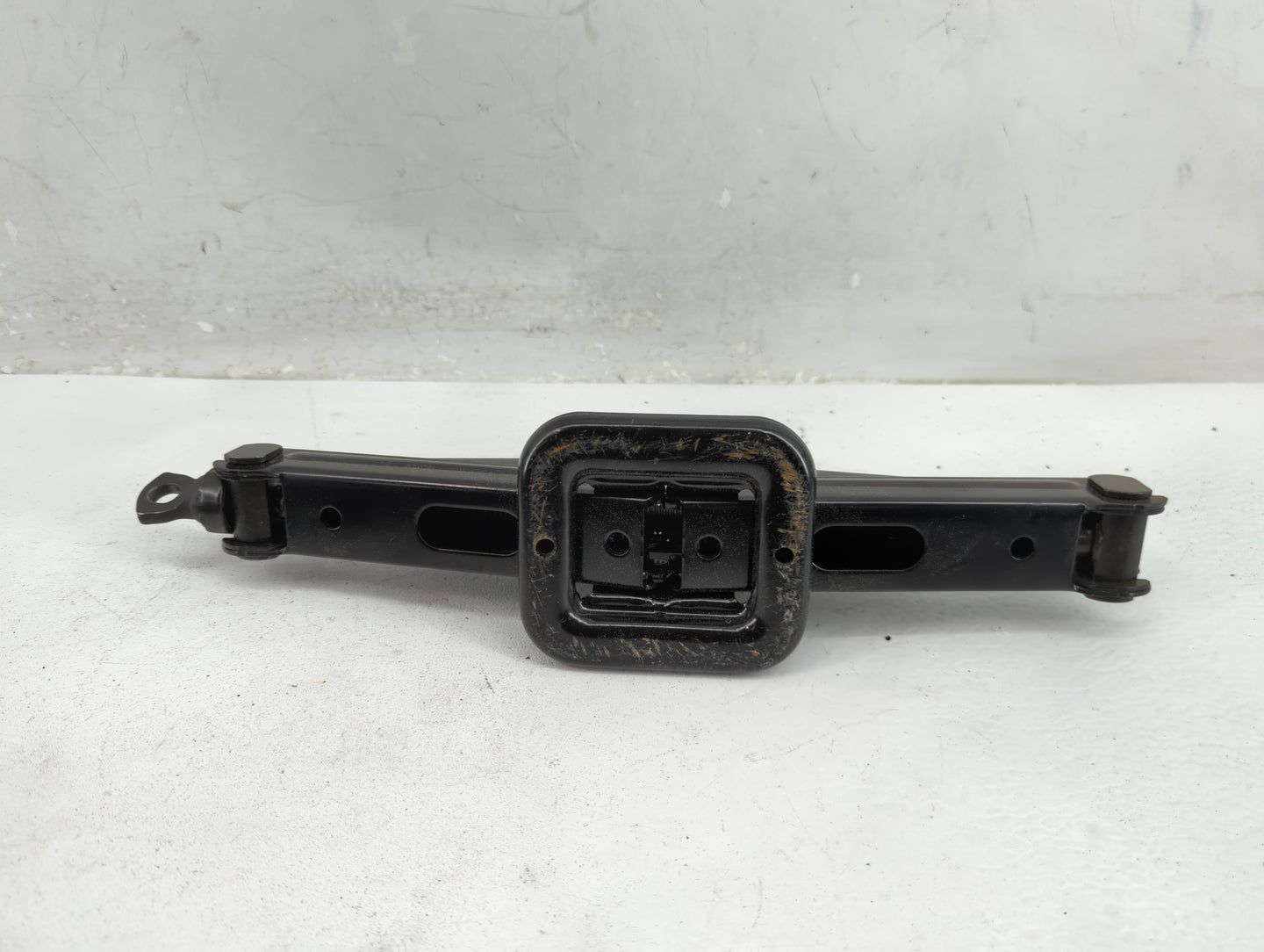 2013 Nissan Altima Spare Scissor Car Jack - Oemusedautoparts1.com