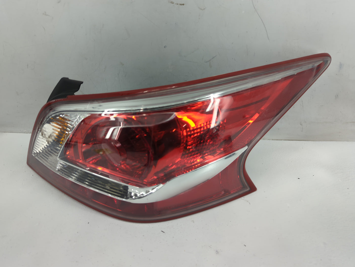 2013 Nissan Altima Tail Light Assembly Passenger Right OEM Fits OEM Used Auto Parts - Oemusedautoparts1.com