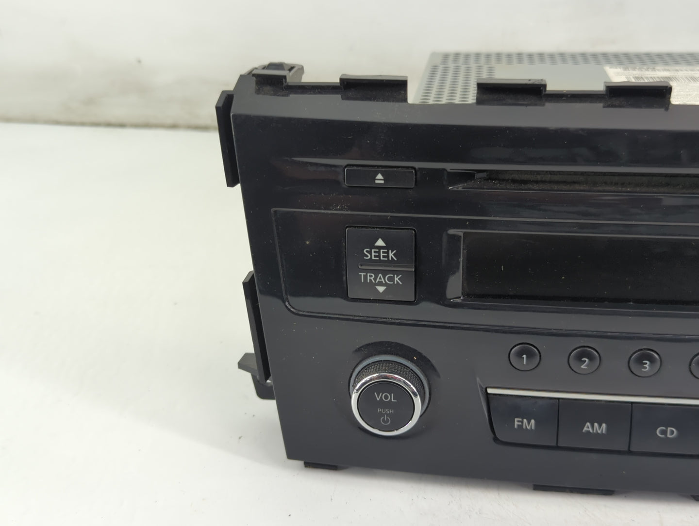 2013-2015 Nissan Altima Radio AM FM Cd Player Receiver Replacement P/N:28185 3TA0G Fits Fits 2013 2014 2015 OEM Used Auto Pa