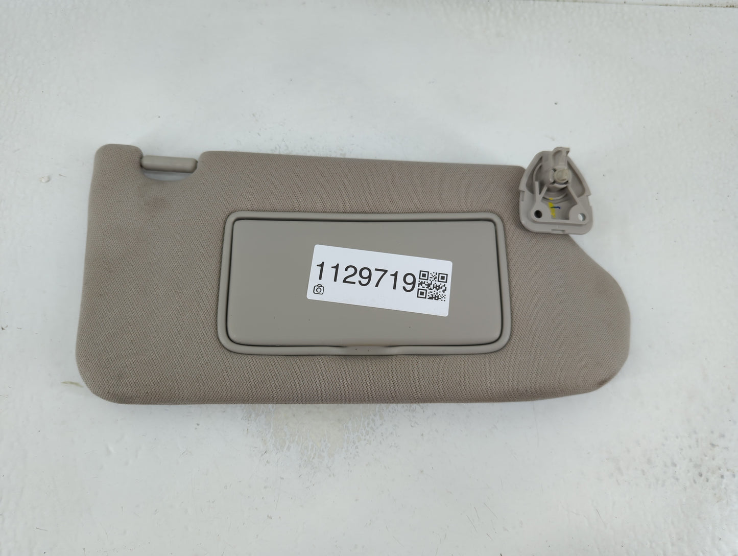2013-2017 Nissan Altima Sun Visor Shade Replacement Passenger Right Mirror Fits Fits 2013 2014 2015 2016 2017 OEM Used Auto 