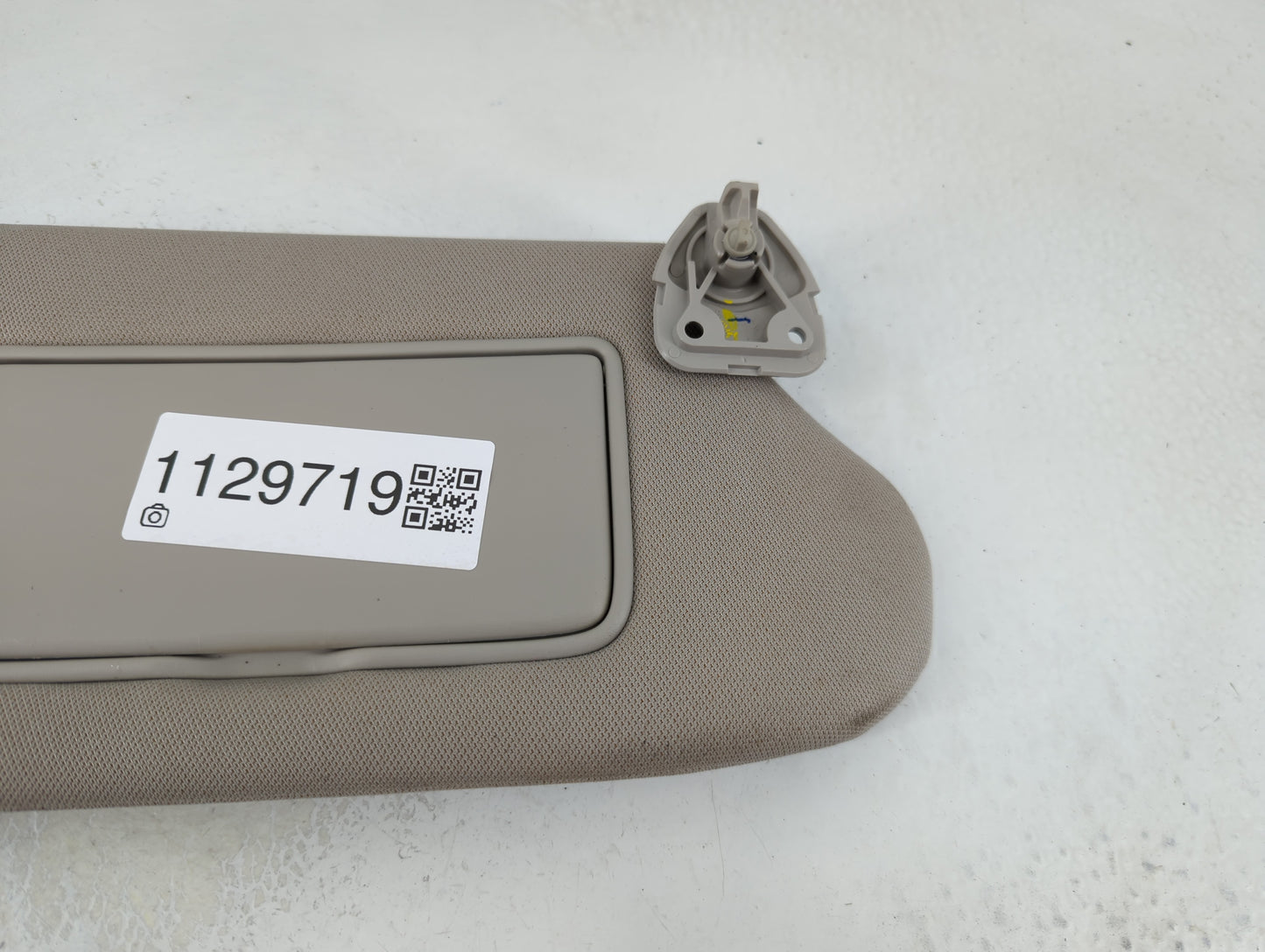 2013-2017 Nissan Altima Sun Visor Shade Replacement Passenger Right Mirror Fits Fits 2013 2014 2015 2016 2017 OEM Used Auto 