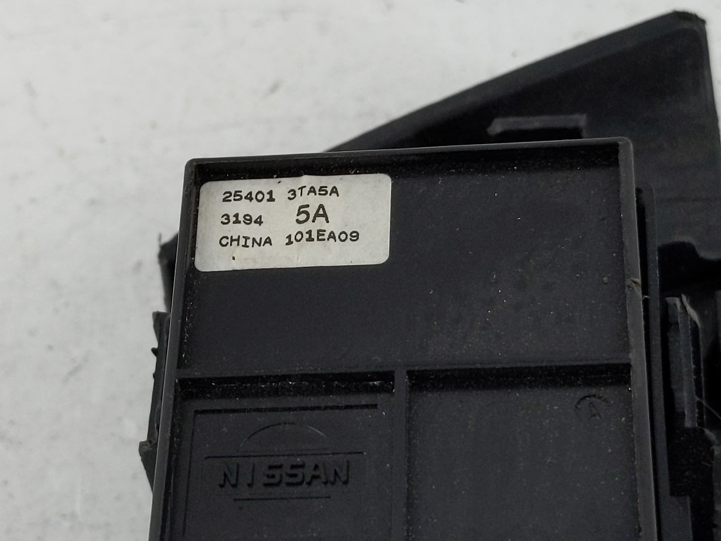 2013-2018 Nissan Altima Master Power Window Switch Replacement Driver Side Left P/N:25401 3TA5A Fits OEM Used Auto Parts - O
