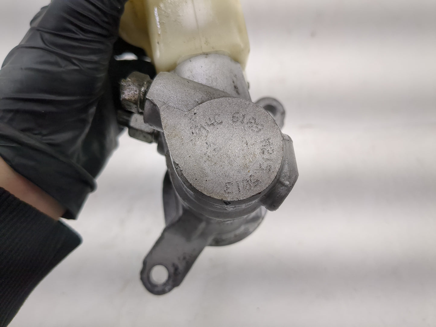 2013-2018 Nissan Altima Brake Master Cylinder 1220750 - Oemusedautoparts1.com