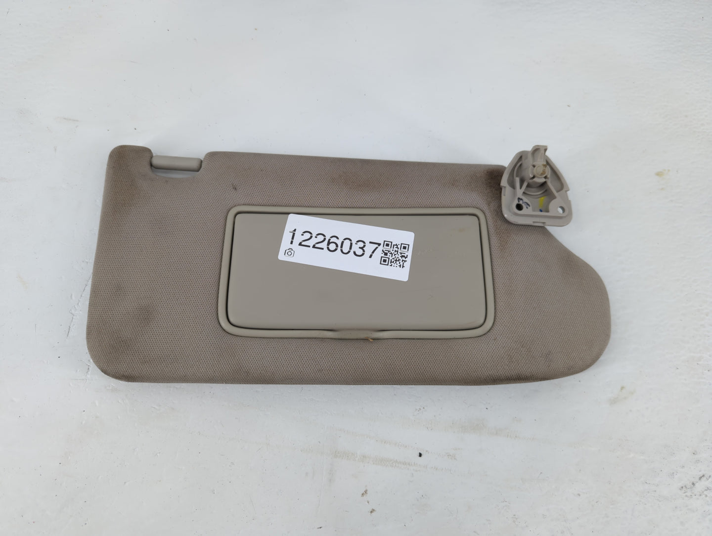 2013-2018 Nissan Altima Sun Visor Shade Replacement Passenger Right Mirror Fits Fits 2013 2014 2015 2016 2017 2018 OEM Used 