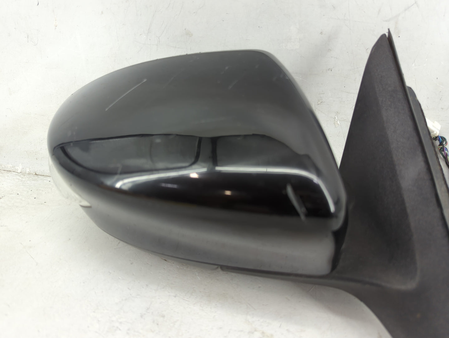 2013-2018 Nissan Altima Passenger Side View Mirror - Right Door Mirror OEM Used - Oemusedautoparts1.com