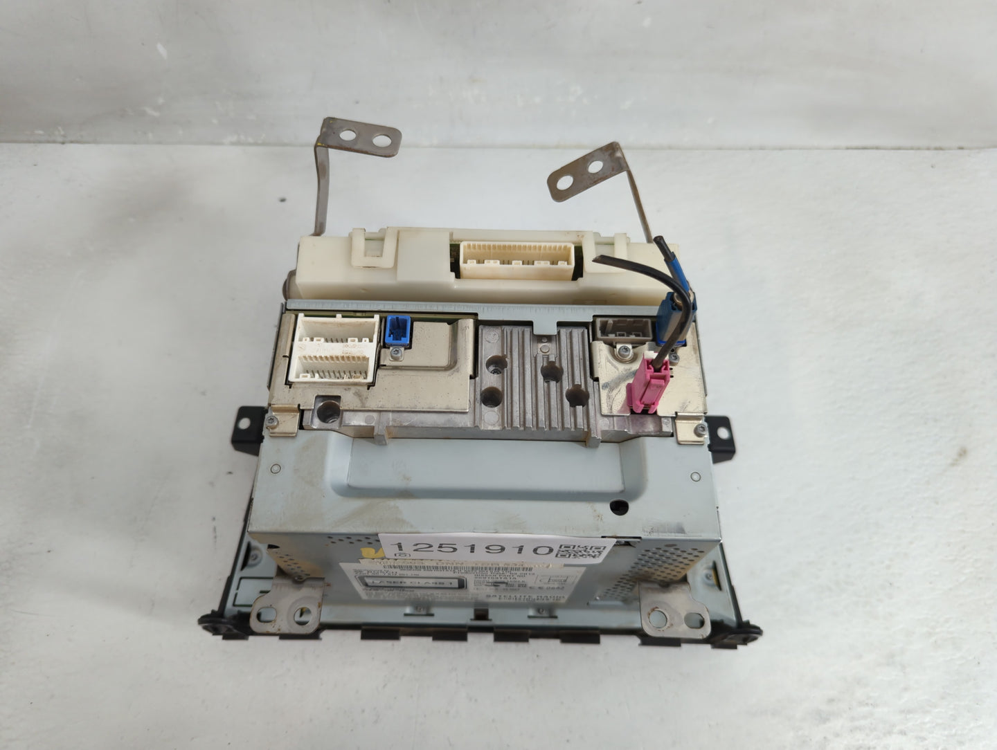 2013-2014 Nissan Altima Radio AM FM Cd Player Receiver Replacement P/N:259153TA1A 7 612 051 140 Fits Fits 2013 2014 OEM Used
