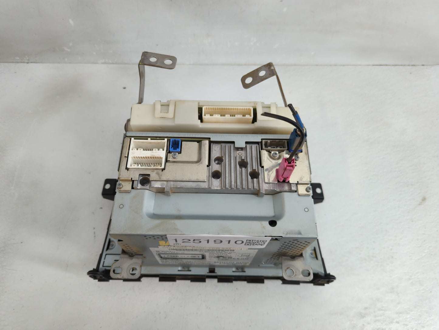 2013-2014 Nissan Altima Radio AM FM Cd Player Receiver Replacement P/N:259153TA1A 7 612 051 140 Fits Fits 2013 2014 OEM Used
