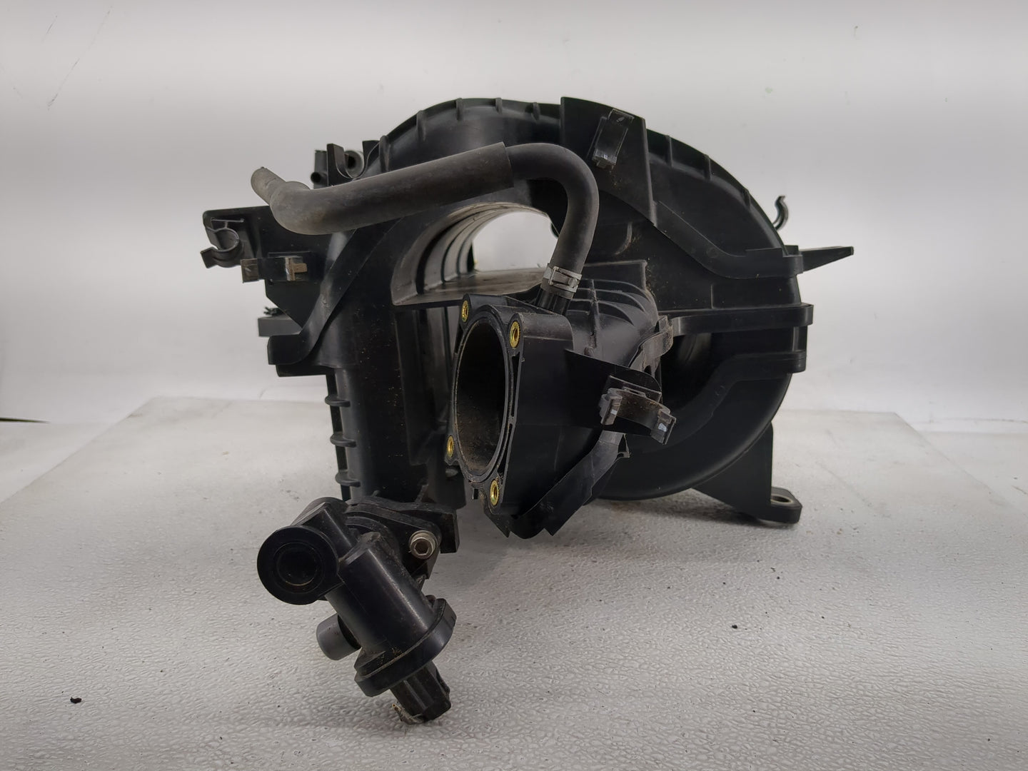 2013 Nissan Altima Air Intake Manifold P/N:2222 011 Fits OEM Used Auto Parts - Oemusedautoparts1.com