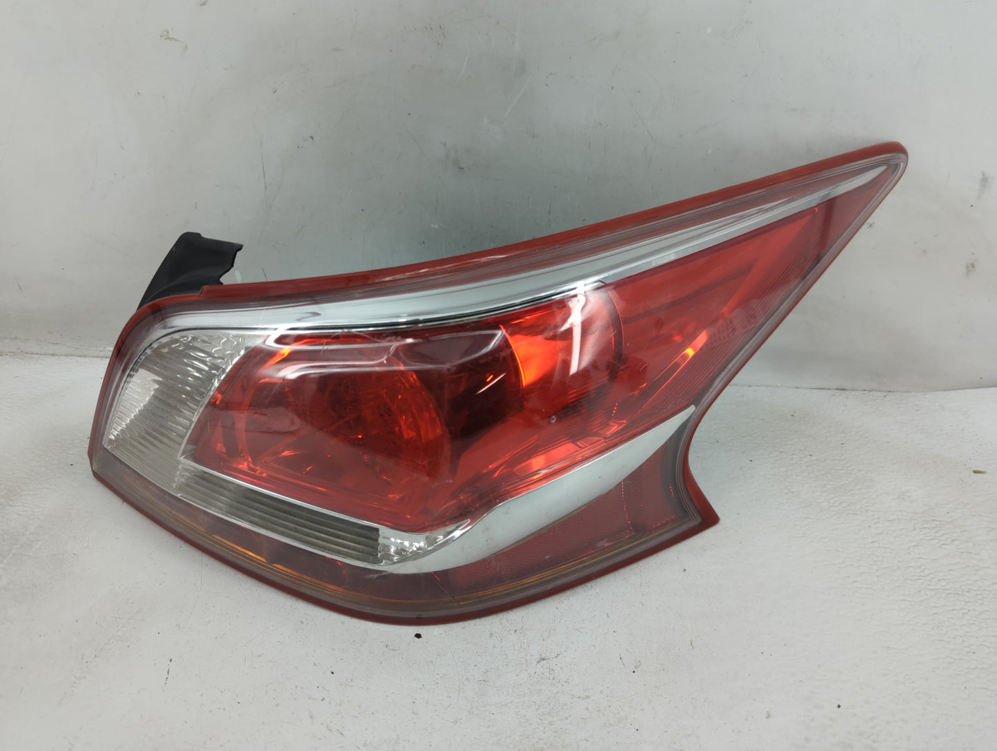 2008-2013 Nissan Altima Tail Light Assembly Passenger Right OEM Fits Fits 2008 2009 2010 2011 2012 2013 OEM Used Auto Parts 