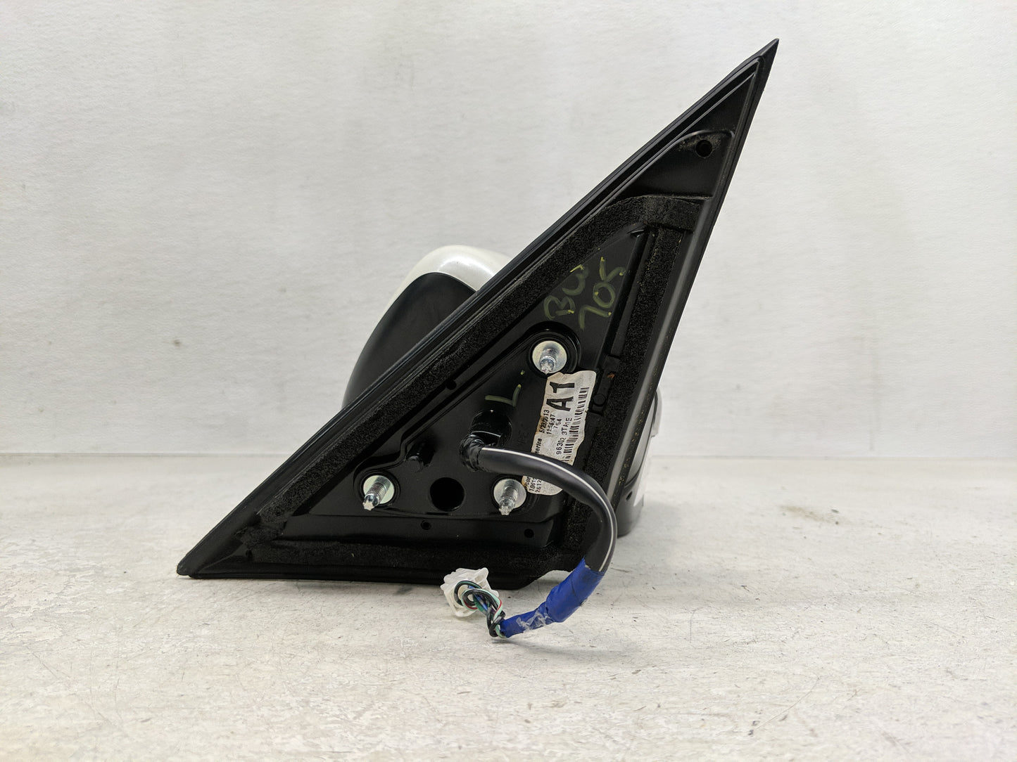 2013-2018 Nissan Altima Driver Side View Mirror - Left Door Mirror OEM Used - Oemusedautoparts1.com