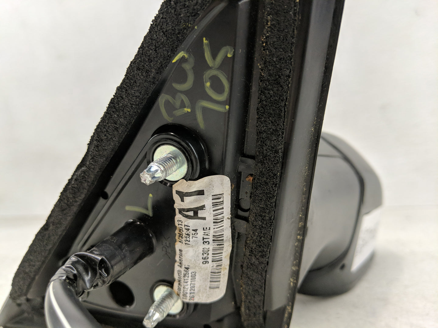 2013-2018 Nissan Altima Driver Side View Mirror - Left Door Mirror OEM Used - Oemusedautoparts1.com