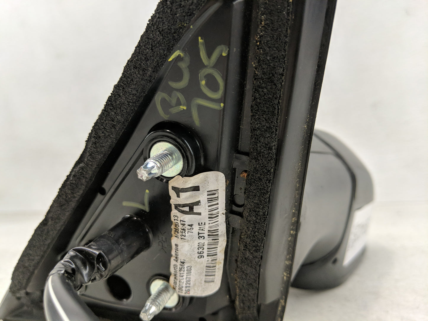 2013-2018 Nissan Altima Driver Side View Mirror - Left Door Mirror OEM Used - Oemusedautoparts1.com