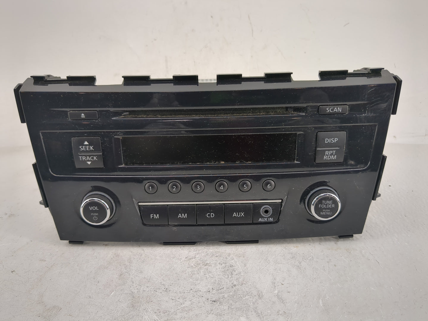 2013-2015 Nissan Altima Radio AM FM Cd Player Receiver Replacement P/N:28185 3TB0G Fits Fits 2013 2014 2015 OEM Used Auto Pa