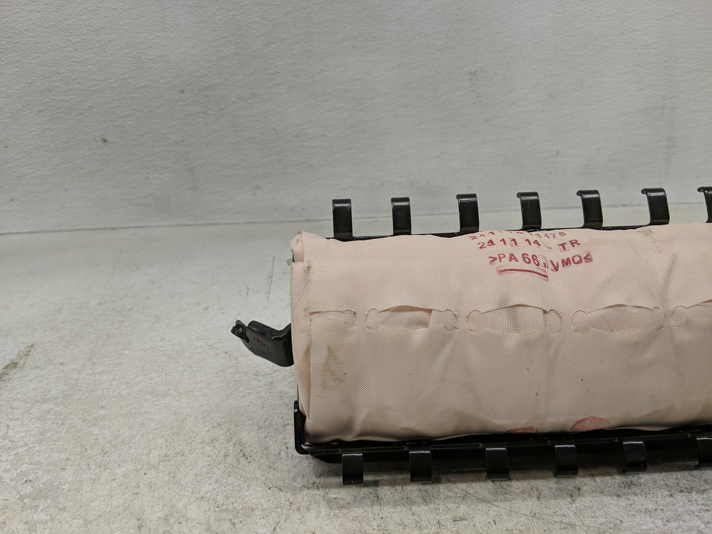 2010-2013 Nissan Altima Air Bag Passenger Right Dashboard OEM P/N:985159HU8A Fits Fits 2010 2011 2012 2013 OEM Used Auto Par
