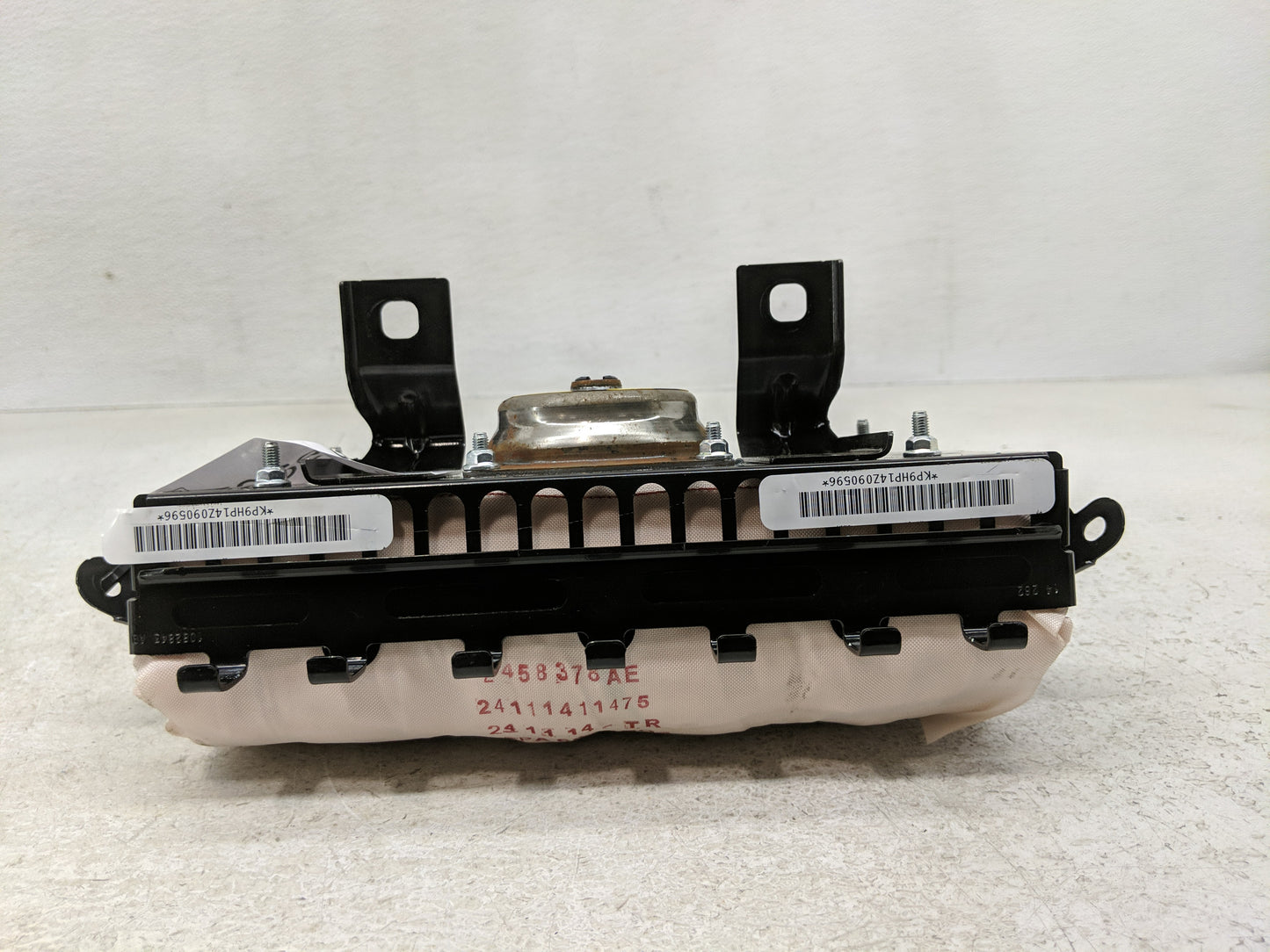 2010-2013 Nissan Altima Air Bag Passenger Right Dashboard OEM P/N:985159HU8A Fits Fits 2010 2011 2012 2013 OEM Used Auto Par