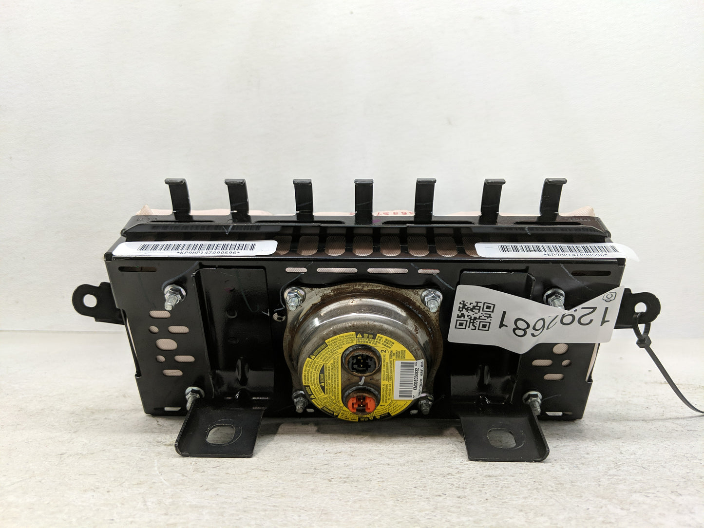 2010-2013 Nissan Altima Air Bag Passenger Right Dashboard OEM P/N:985159HU8A Fits Fits 2010 2011 2012 2013 OEM Used Auto Par
