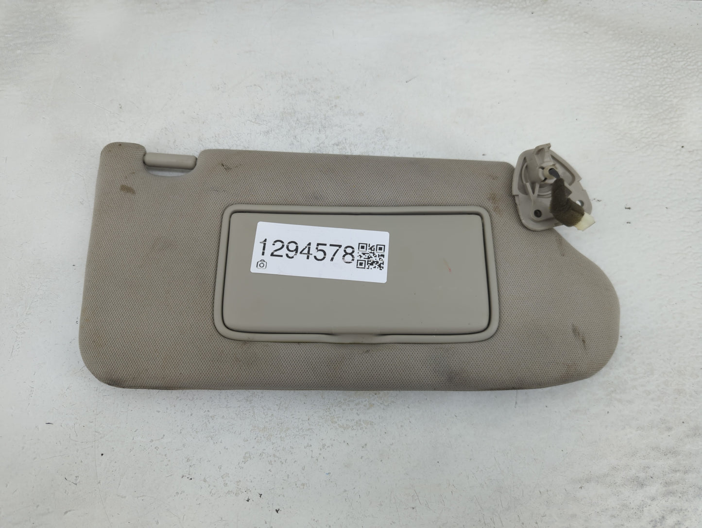 2013-2018 Nissan Altima Sun Visor Shade Replacement Passenger Right Mirror Fits Fits 2013 2014 2015 2016 2017 2018 OEM Used 