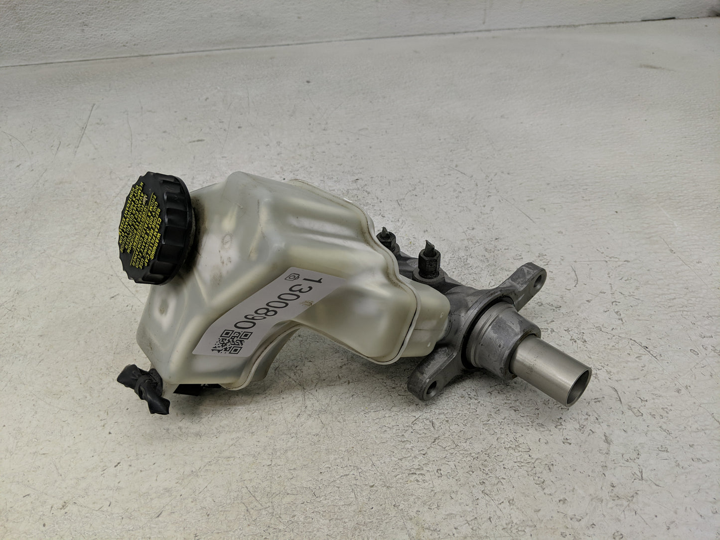 2013-2018 Nissan Altima Brake Master Cylinder 1300890 - Oemusedautoparts1.com