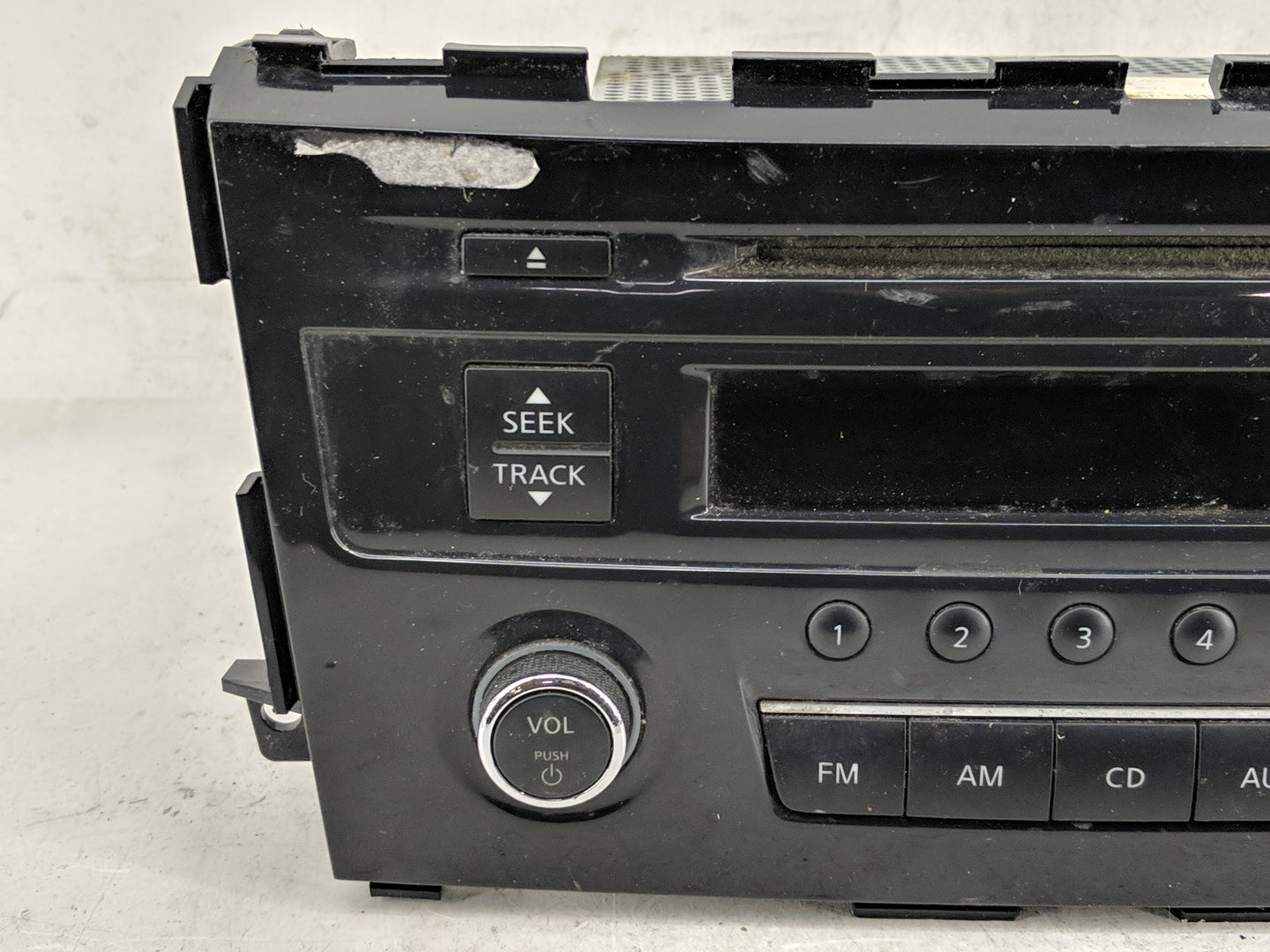 2010-2013 Nissan Altima Radio AM FM Cd Player Receiver Replacement P/N:28135 3TA0G Fits Fits 2010 2011 2012 2013 OEM Used Au