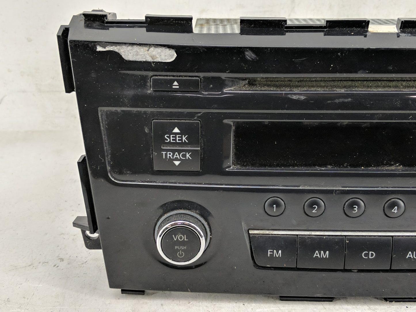 2010-2013 Nissan Altima Radio AM FM Cd Player Receiver Replacement P/N:28135 3TA0G Fits Fits 2010 2011 2012 2013 OEM Used Au