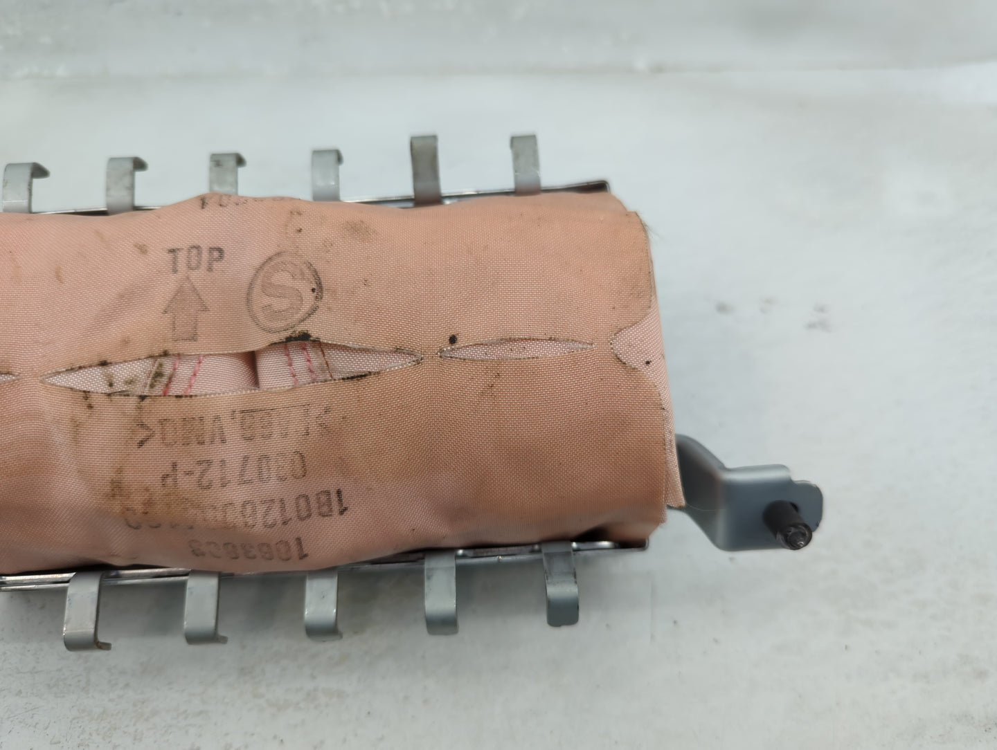 2013 Nissan Altima Air Bag Passenger Right Knee OEM P/N:C30112B5038 Fits OEM Used Auto Parts - Oemusedautoparts1.com