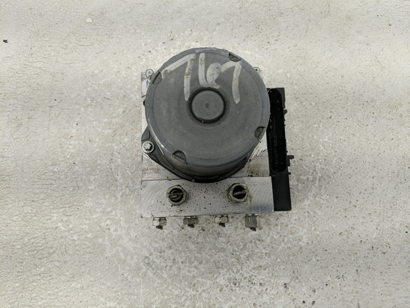 2011-2013 Nissan Altima ABS Pump Control Module Replacement P/N:0 265 251 446 Fits Fits 2011 2012 2013 OEM Used Auto Parts -