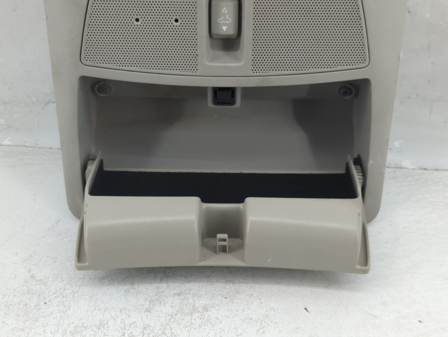 2013 Nissan Altima Overhead Roof Console - Oemusedautoparts1.com