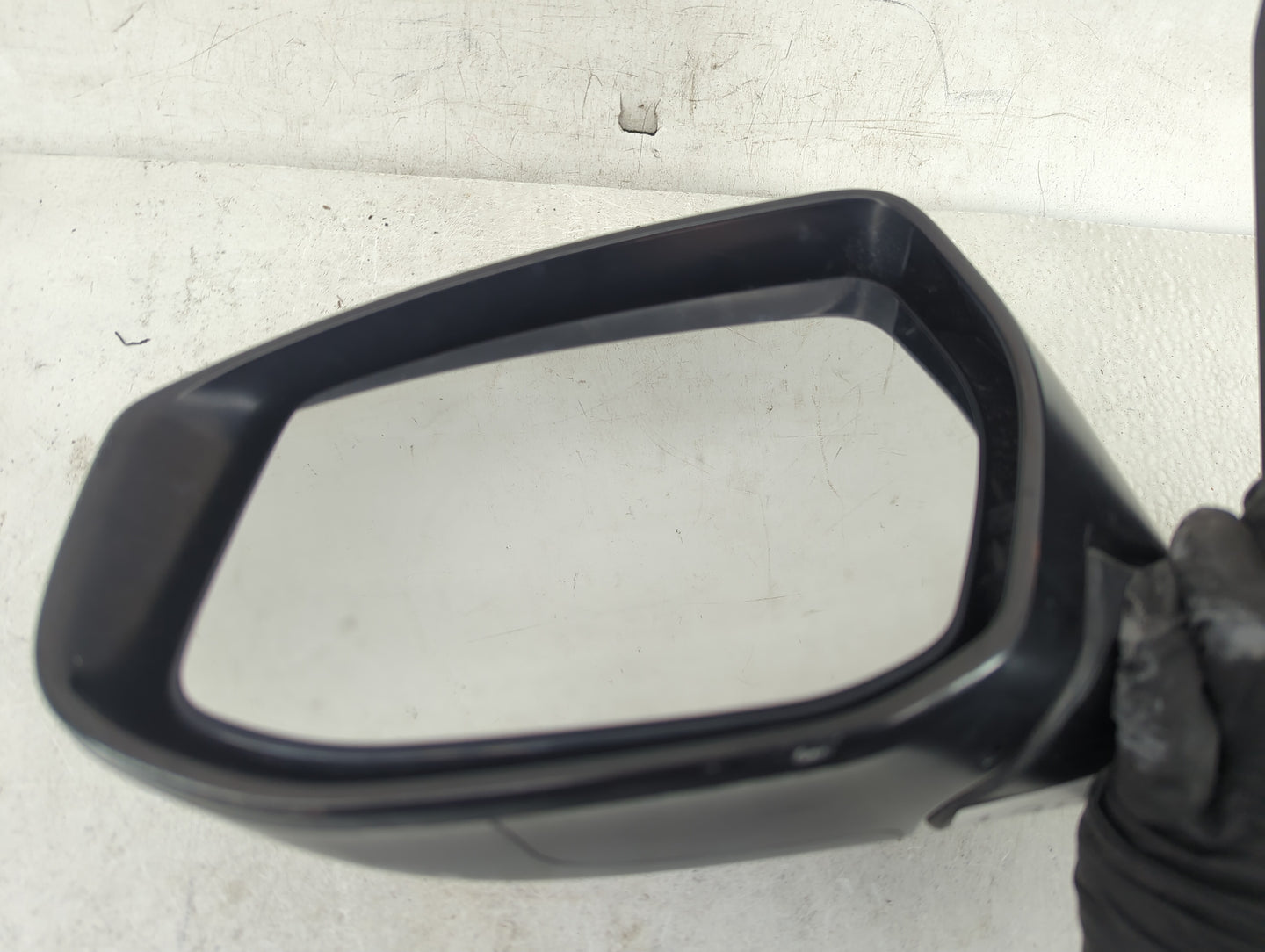 2013-2018 Nissan Altima Driver Side View Mirror - Left Door Mirror OEM Used - Oemusedautoparts1.com