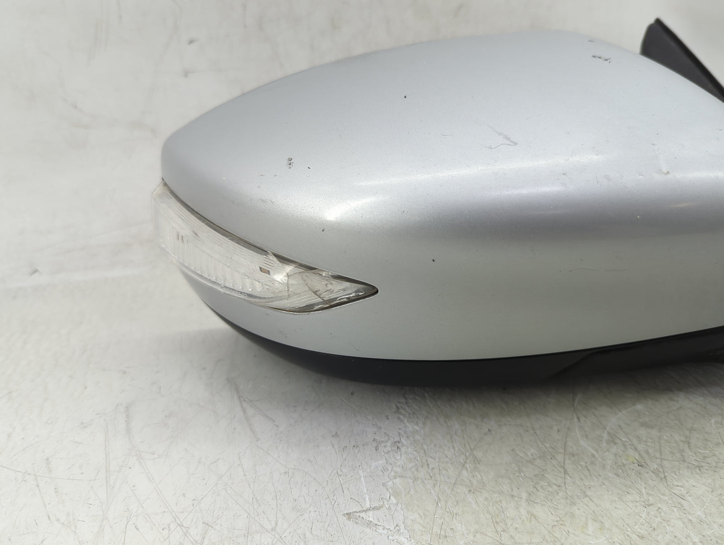 2013-2018 Nissan Altima Passenger Side View Mirror - Right Door Mirror OEM Used - Oemusedautoparts1.com
