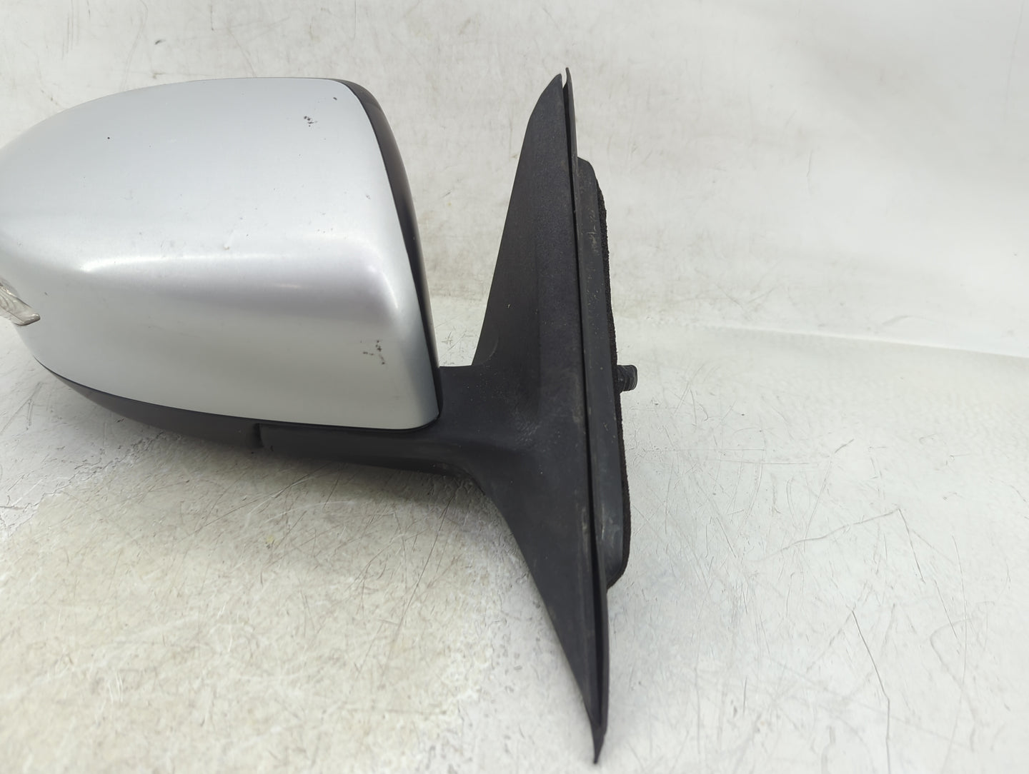 2013-2018 Nissan Altima Passenger Side View Mirror - Right Door Mirror OEM Used - Oemusedautoparts1.com