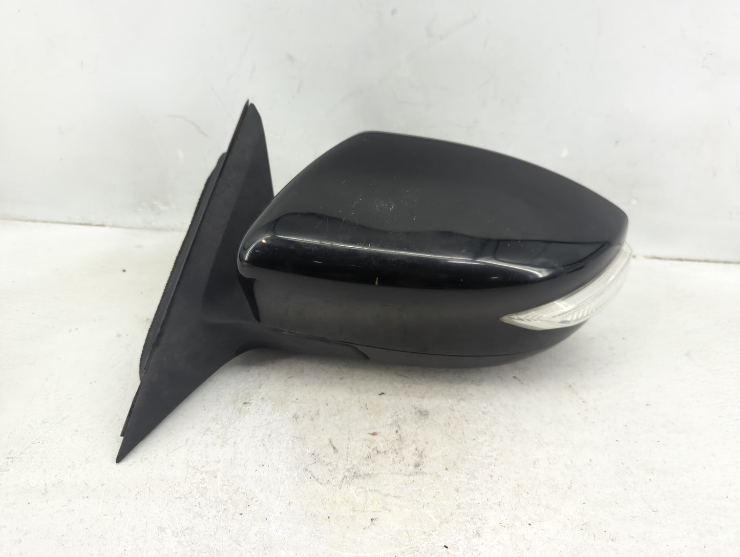 2013-2018 Nissan Altima Driver Side View Mirror - Left Door Mirror OEM Used - Oemusedautoparts1.com