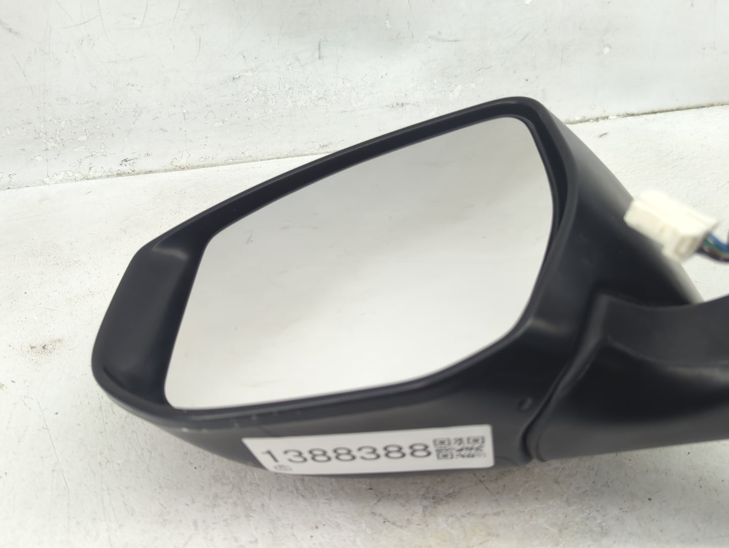 2013-2018 Nissan Altima Driver Side View Mirror - Left Door Mirror OEM Used - Oemusedautoparts1.com