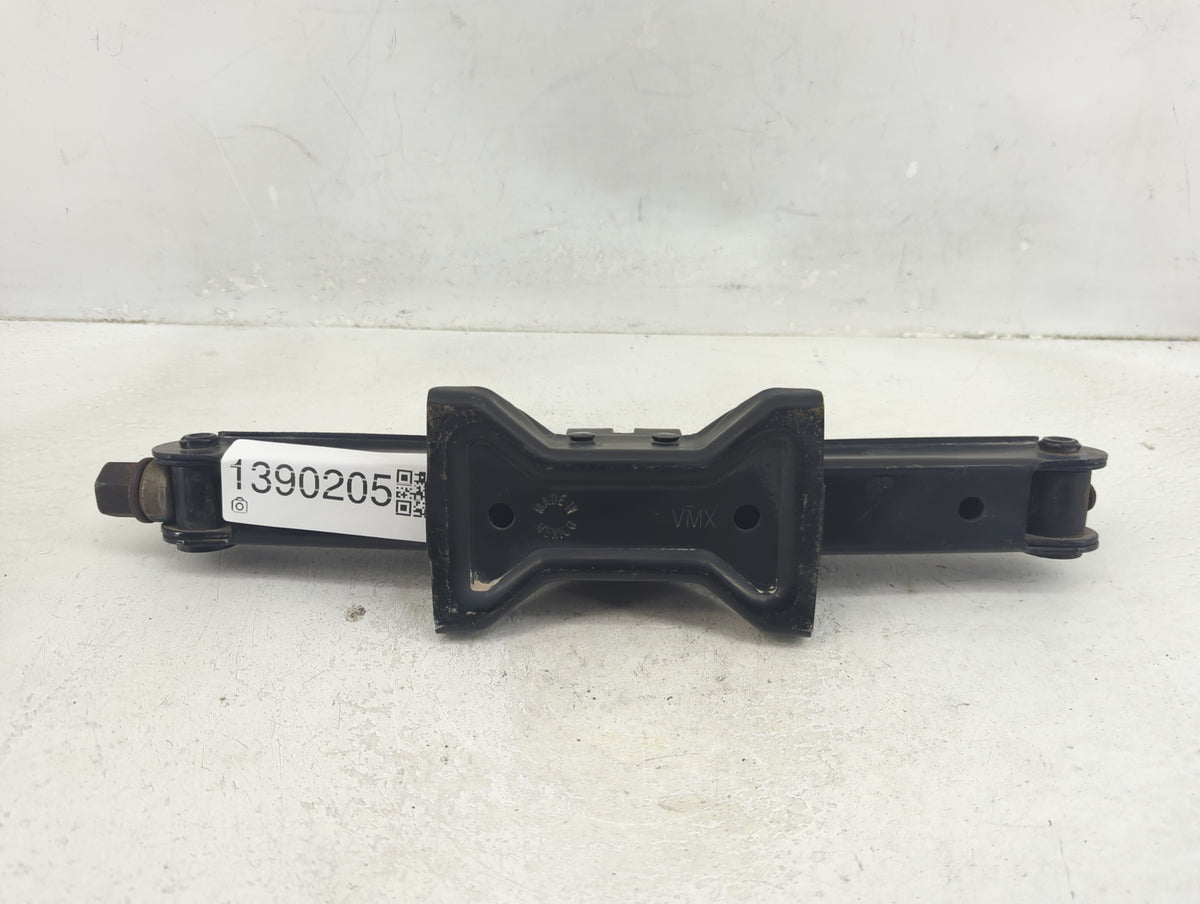 2013 Nissan Altima Spare Scissor Car Jack 1390205 - Oemusedautoparts1.com