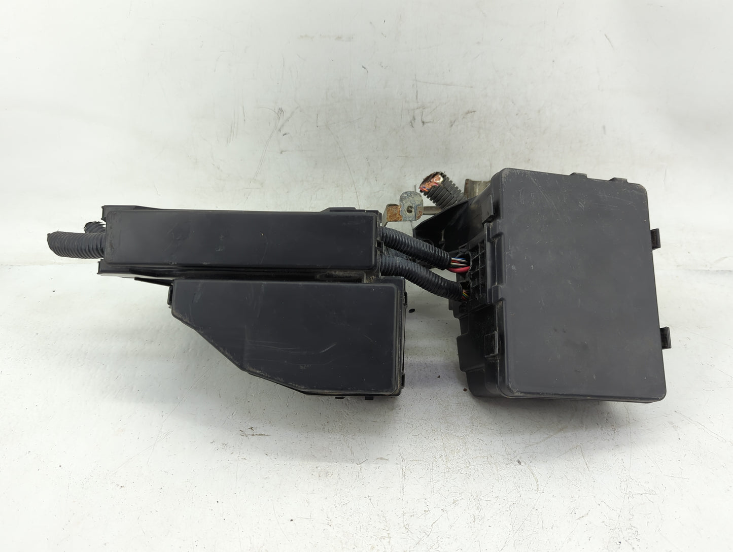 2013-2014 Nissan Altima Fusebox Fuse Box Panel Relay Module Fits Fits 2013 2014 OEM Used Auto Parts - Oemusedautoparts1.com