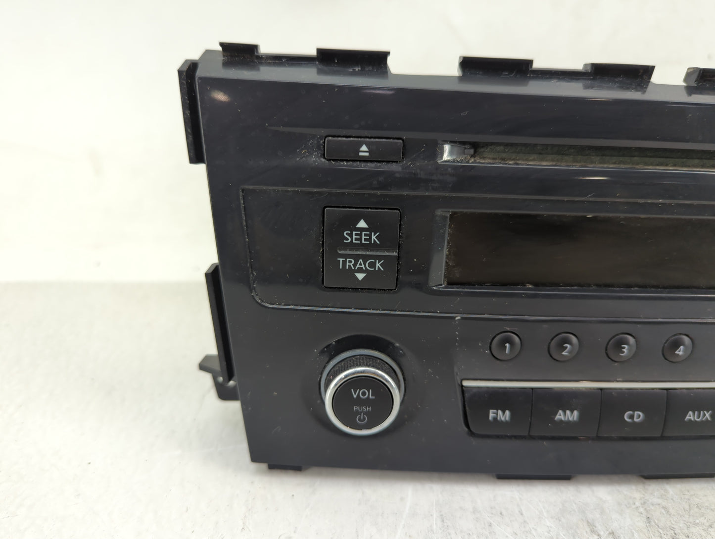 2013-2015 Nissan Altima Radio AM FM Cd Player Receiver Replacement P/N:28185-3TA0G Fits Fits 2013 2014 2015 OEM Used Auto Pa