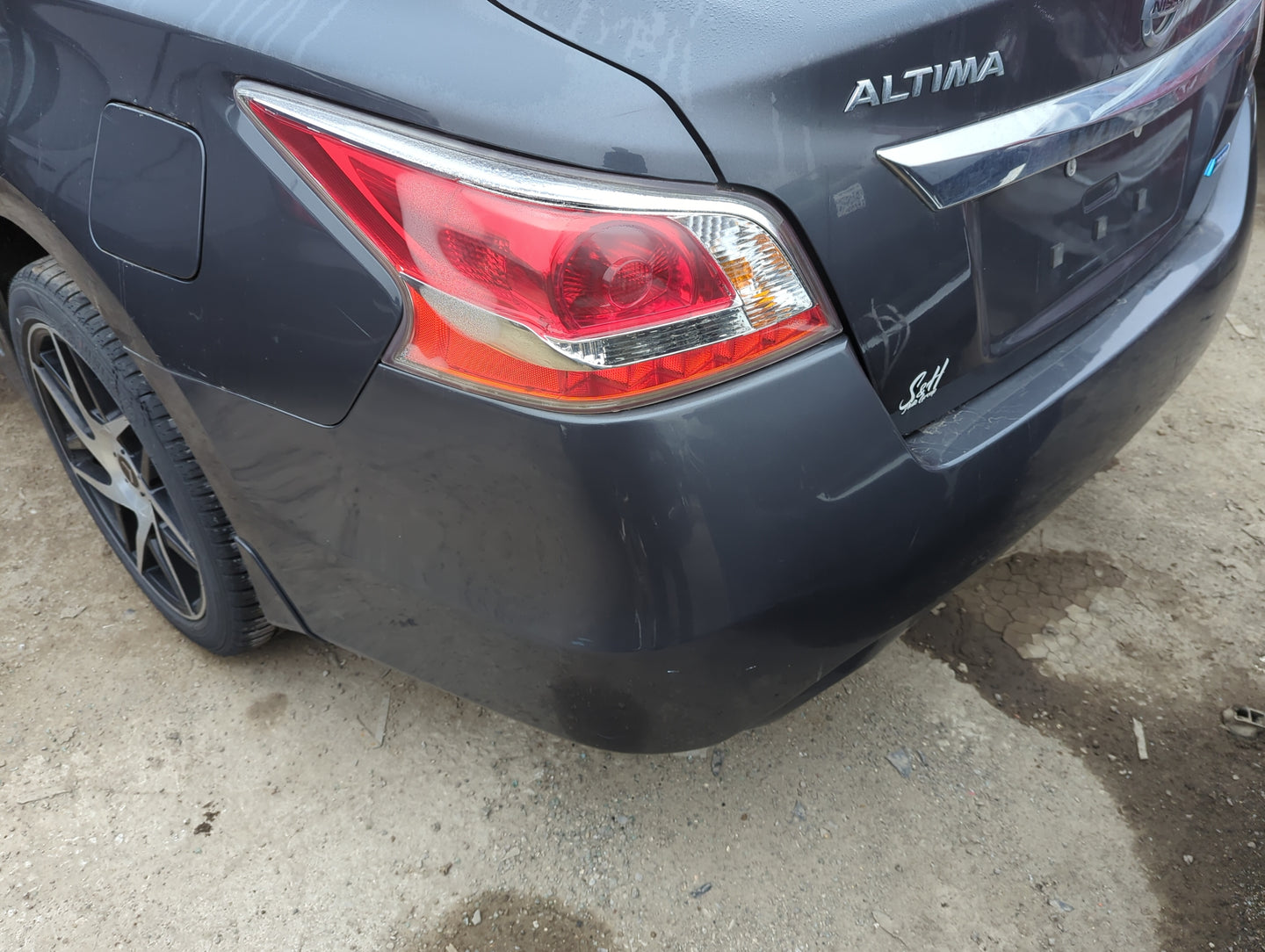 2013-2015 Nissan Altima Rear Bumper Assembly Oem 1398404 - Oemusedautoparts1.com