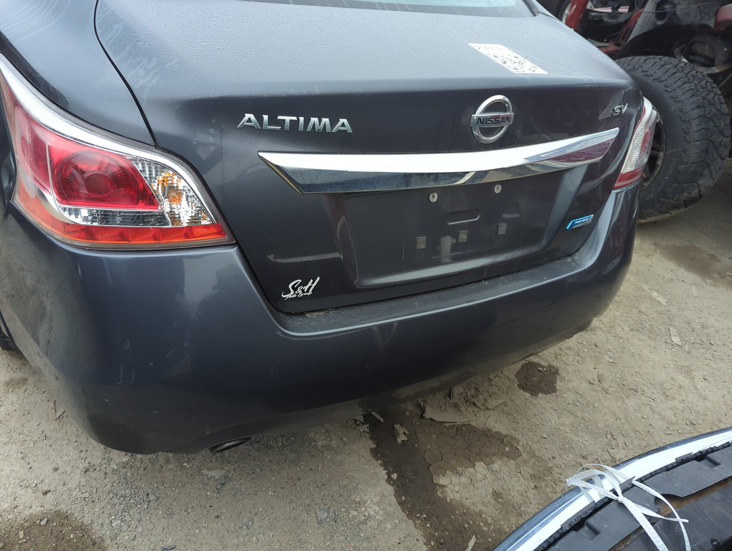 2013-2015 Nissan Altima Rear Bumper Assembly Oem 1398404 - Oemusedautoparts1.com