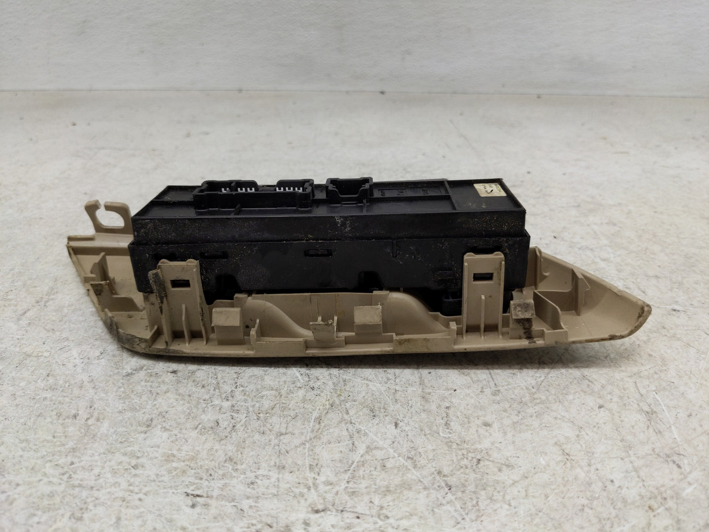 2013-2018 Nissan Altima Master Power Window Switch Replacement Driver Side Left P/N:25401 3TA4A Fits OEM Used Auto Parts - O