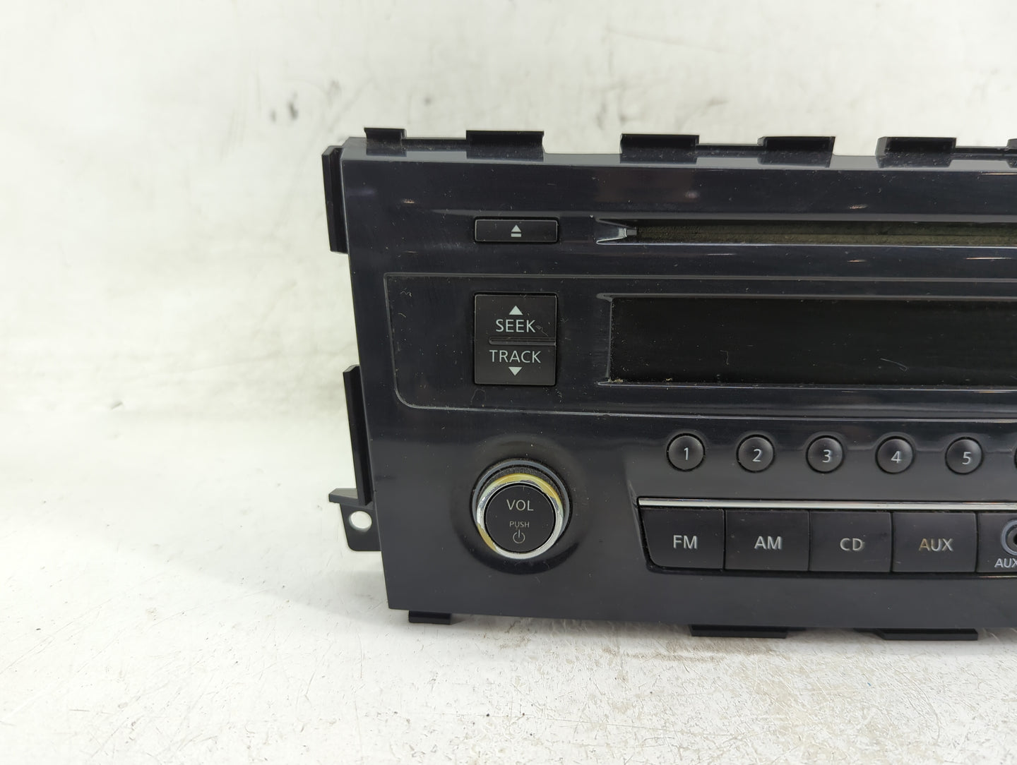 2013-2015 Nissan Altima Radio AM FM Cd Player Receiver Replacement P/N:28185 3TA0G Fits Fits 2013 2014 2015 OEM Used Auto Pa