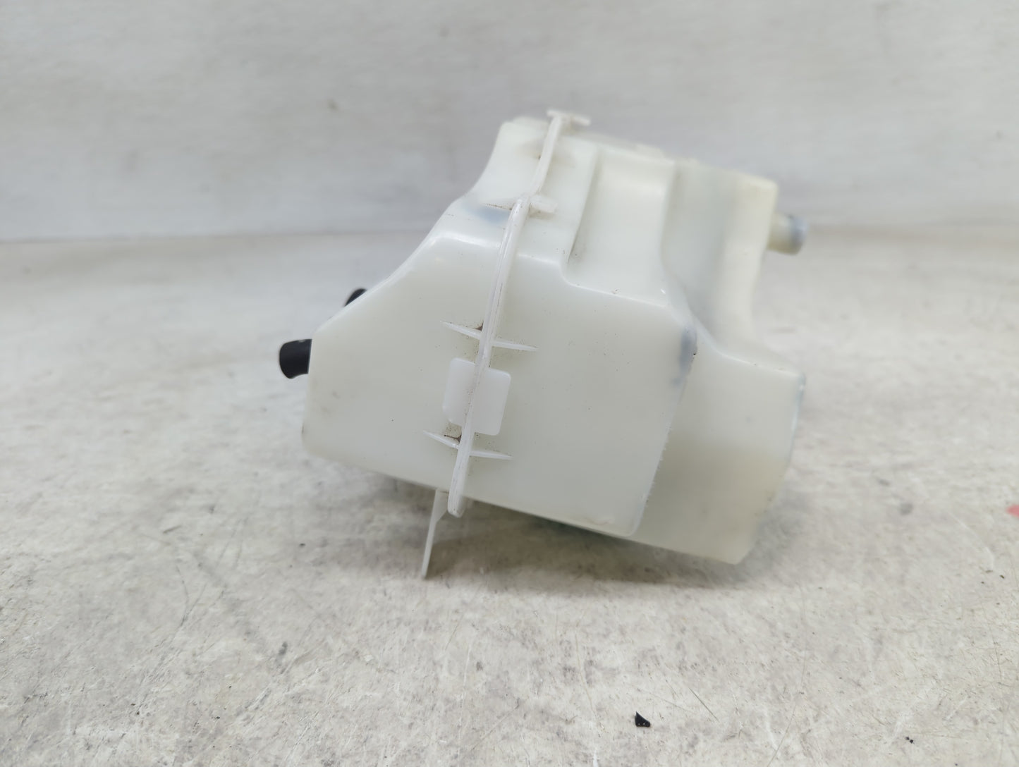 2013-2018 Nissan Altima Radiator Coolant Overflow Expansion Tank Bottle - Oemusedautoparts1.com