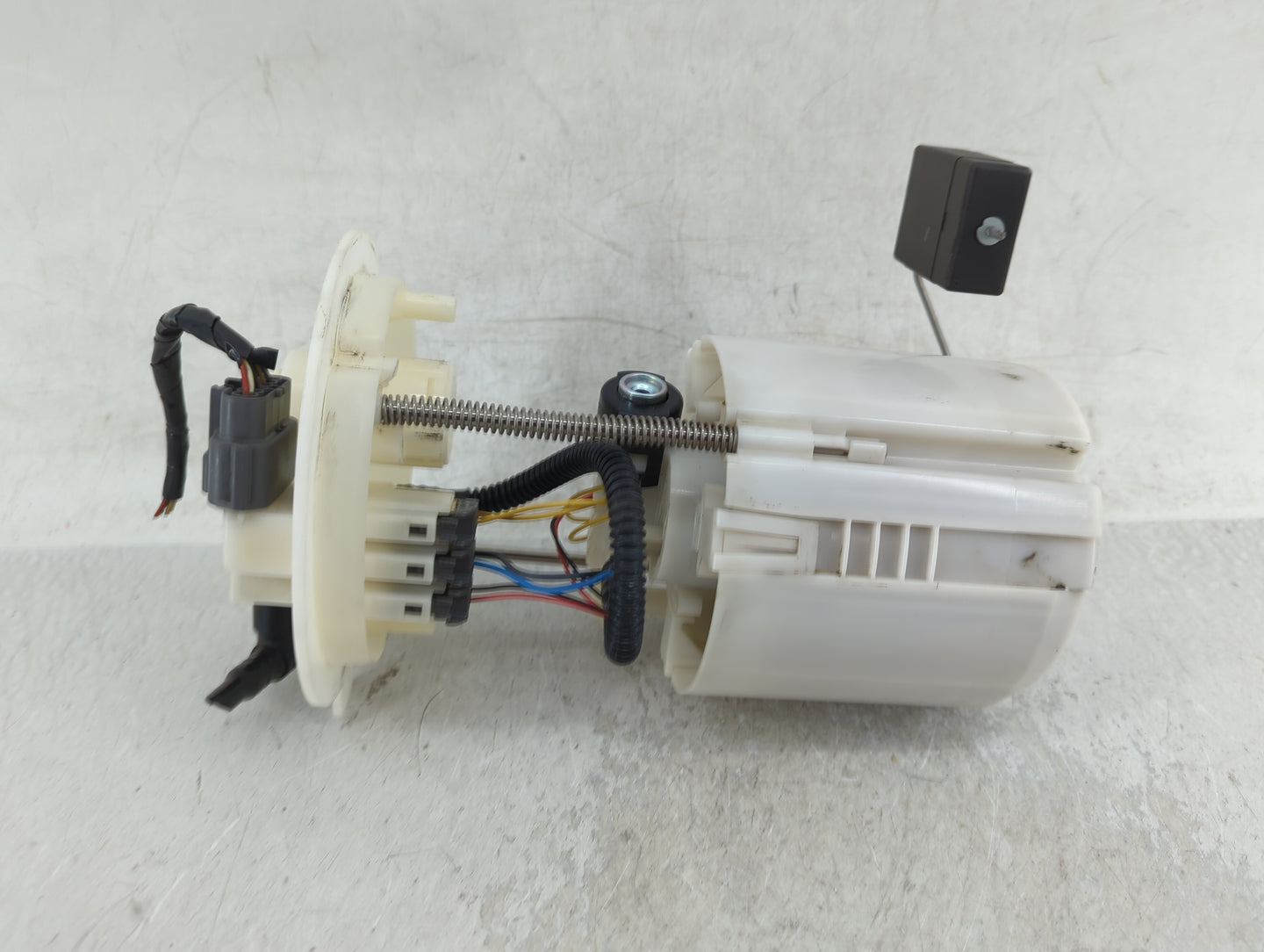 2013-2018 Nissan Altima Electrical Gas Fuel Pump Assembly - Oemusedautoparts1.com