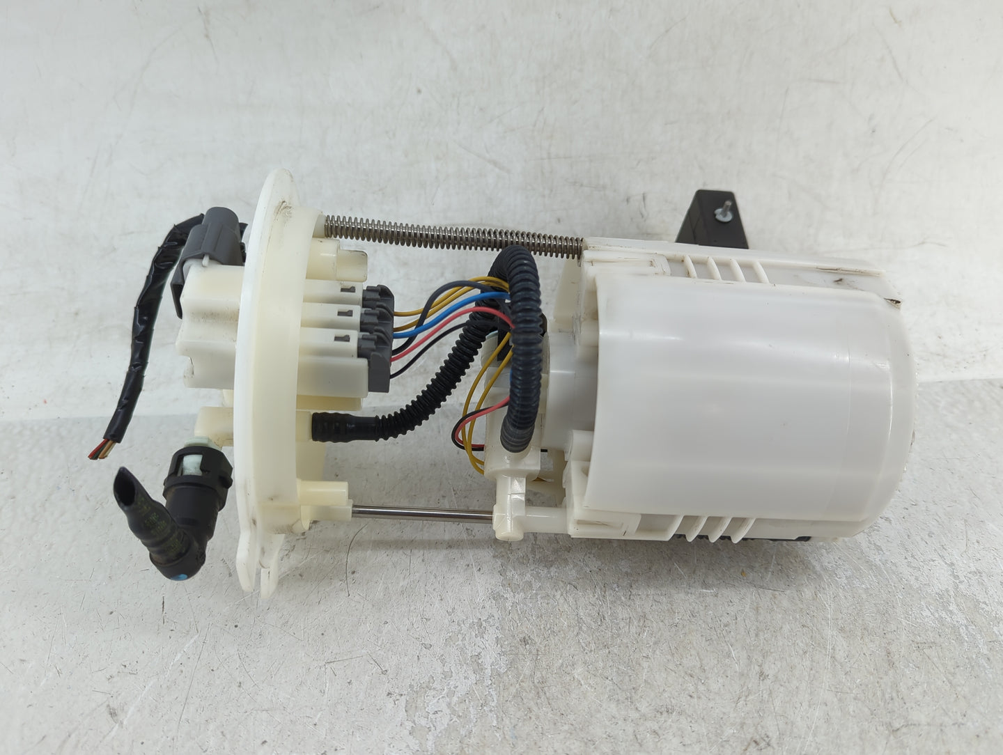 2013-2018 Nissan Altima Electrical Gas Fuel Pump Assembly - Oemusedautoparts1.com