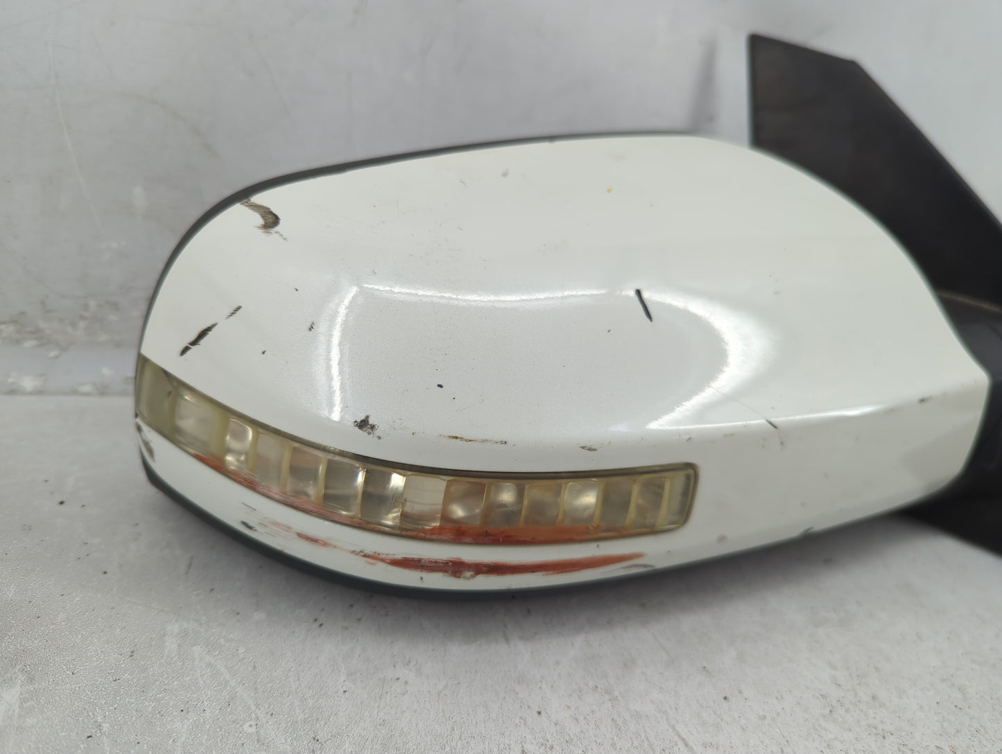 2010-2013 Nissan Altima Passenger Side View Mirror - Right Door Mirror OEM Used - Oemusedautoparts1.com
