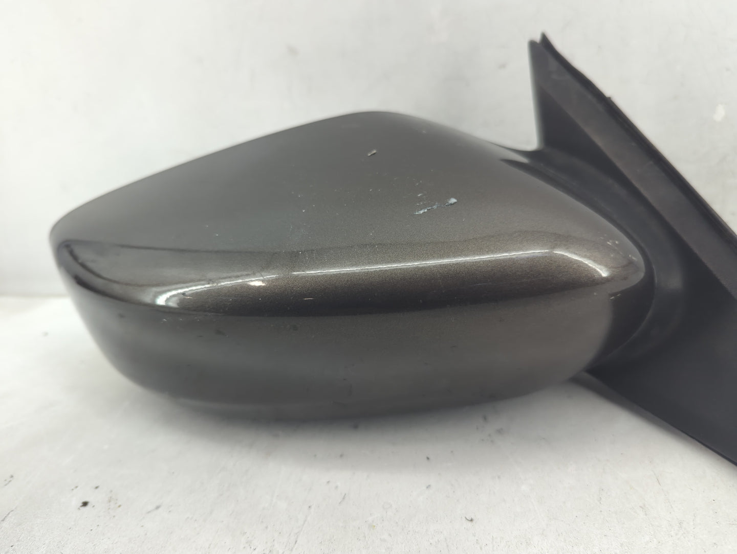 2013-2018 Nissan Altima Passenger Side View Mirror - Right Door Mirror OEM Used - Oemusedautoparts1.com