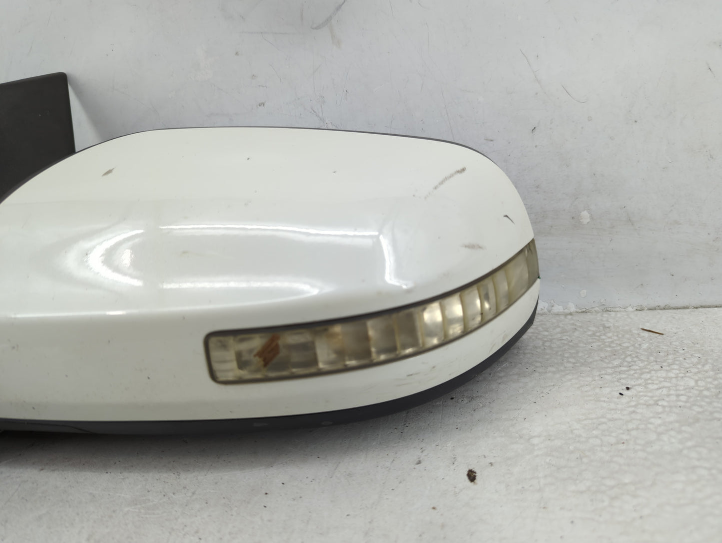 2010-2013 Nissan Altima Driver Side View Mirror - Left Door Mirror OEM Used - Oemusedautoparts1.com