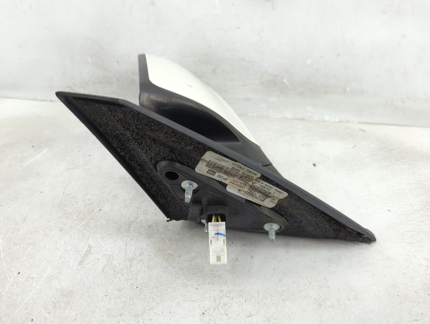 2010-2013 Nissan Altima Driver Side View Mirror - Left Door Mirror OEM Used - Oemusedautoparts1.com