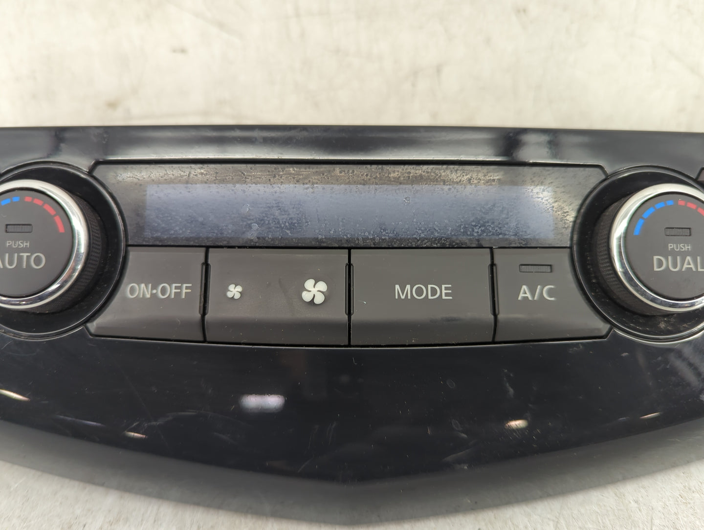 2013-2015 Nissan Altima Climate Control Module Temperature AC/Heater Replacement P/N:T1023472B 27500 3TM0A Fits OEM Used Aut