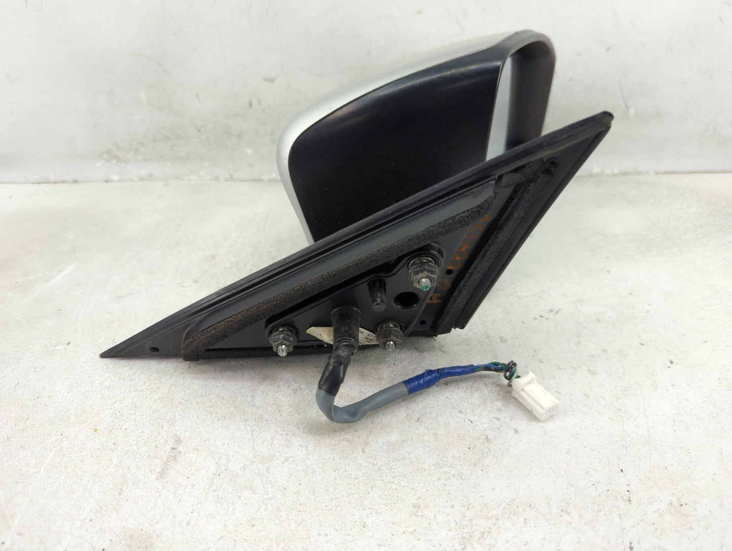 2013-2018 Nissan Altima Passenger Side View Mirror - Right Door Mirror OEM Used - Oemusedautoparts1.com