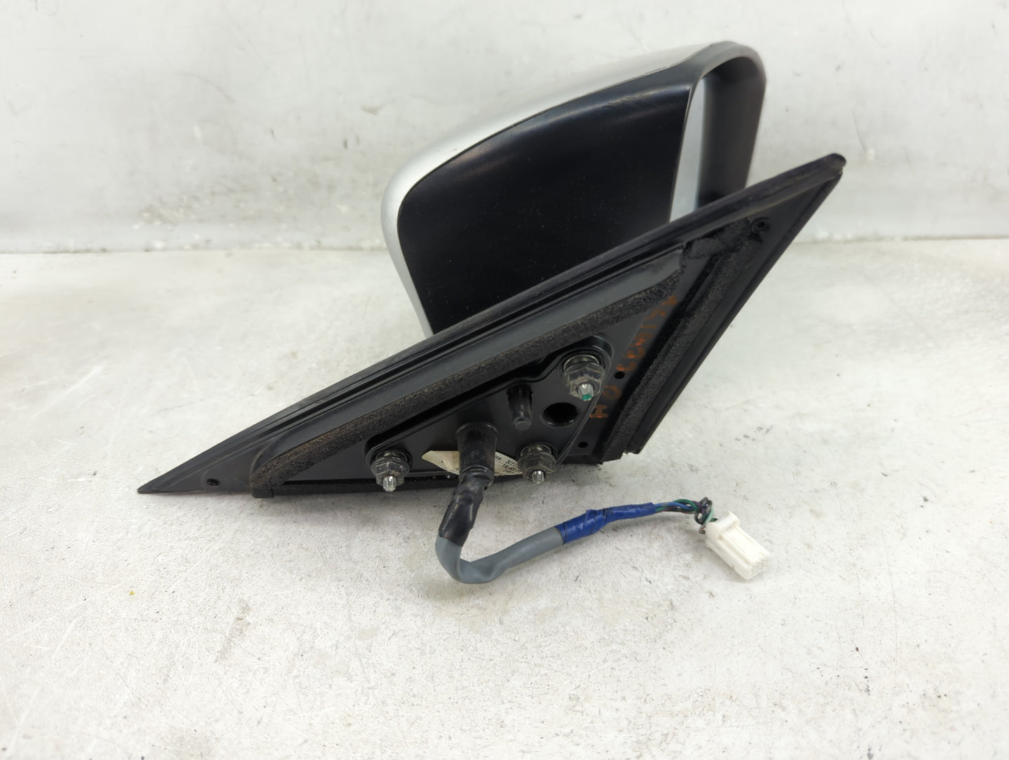 2013-2018 Nissan Altima Passenger Side View Mirror - Right Door Mirror OEM Used - Oemusedautoparts1.com