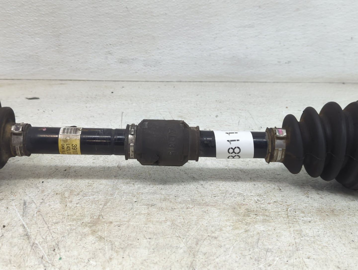 2013-2018 Nissan Altima Axle Shaft Front Driver Cv C/v - Oemusedautoparts1.com